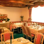 住宿加早餐酒店 Angelika Apartments 伊施格尔