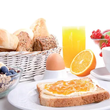 Angelika Bed and Breakfast Ισγκλ