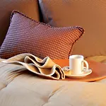 Angelika Apartments Bed and Breakfast 3*